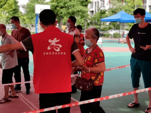 光影印記 8000多小時服務(wù)歷程中的動人瞬間